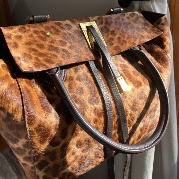 Michael Kors Cheetah Purse - Picture 4 of 6